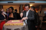 Mr. Dumont (VIPServices) coupant son gâteau...